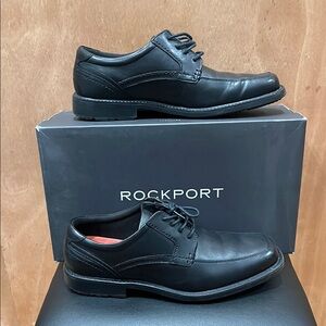 Rockport Apron Toe Size 11 Wide- Excellent condition